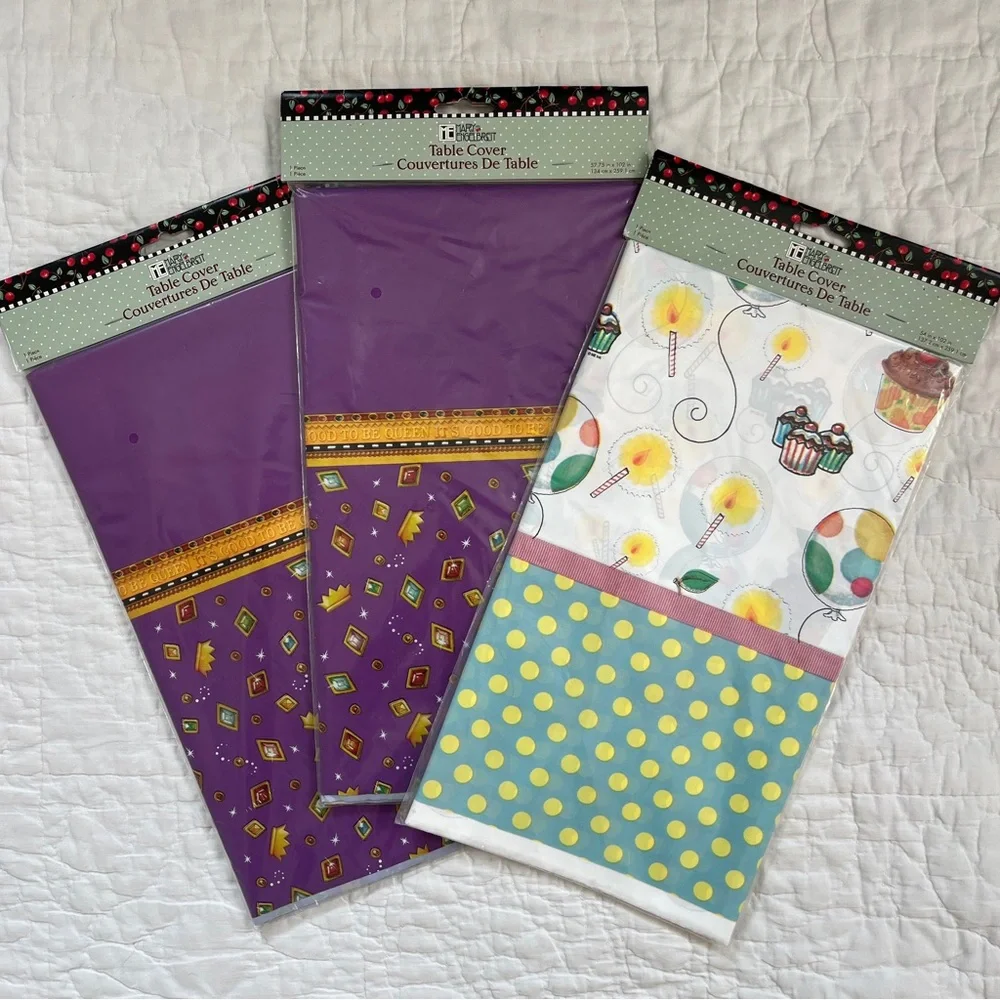 x3 Mary Engelbreit Queen For The Day Birthday Party Table Covers Disposable 102”